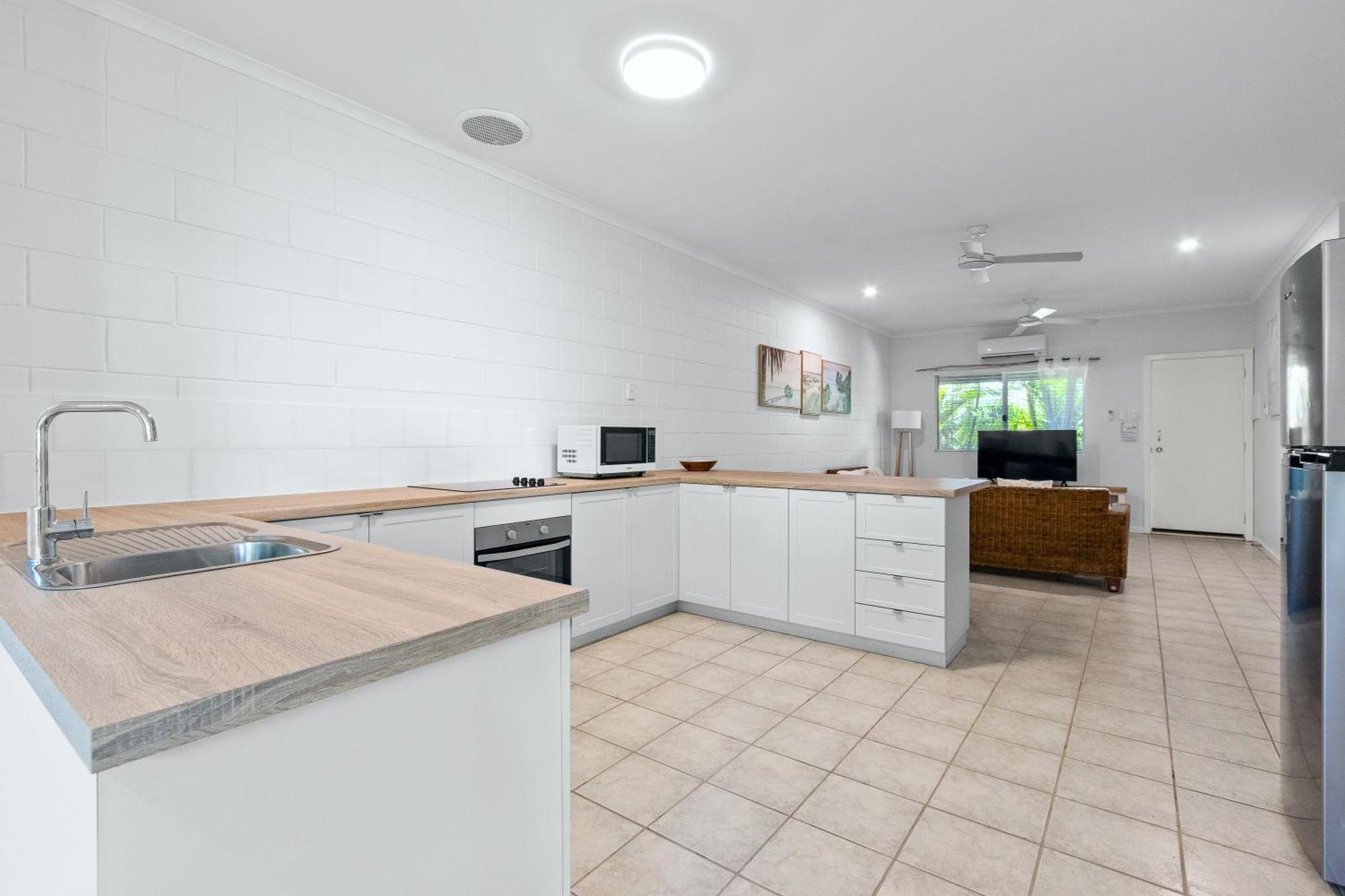 Cable Beachside Villas Broome Esterno foto