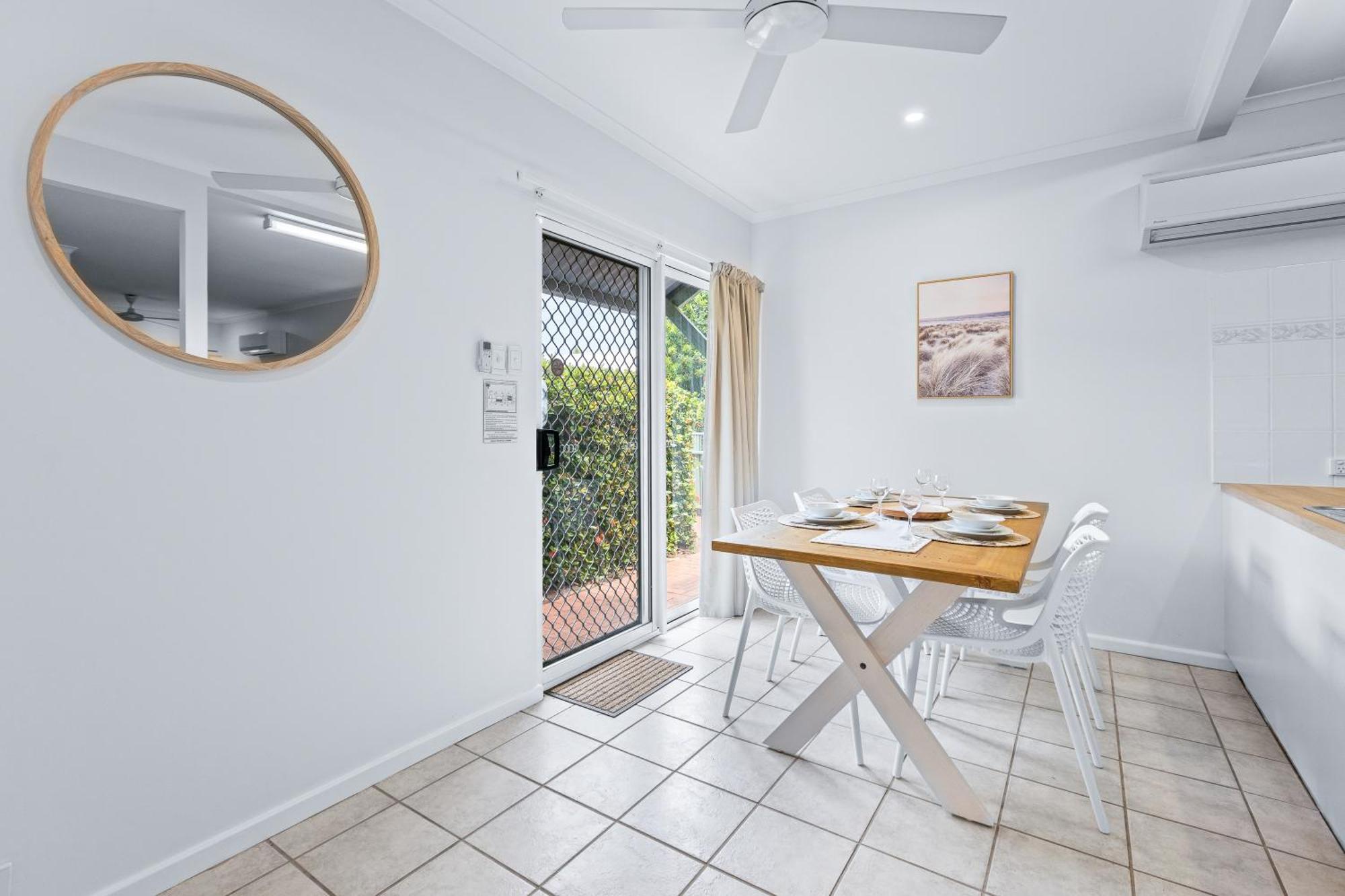 Cable Beachside Villas Broome Esterno foto